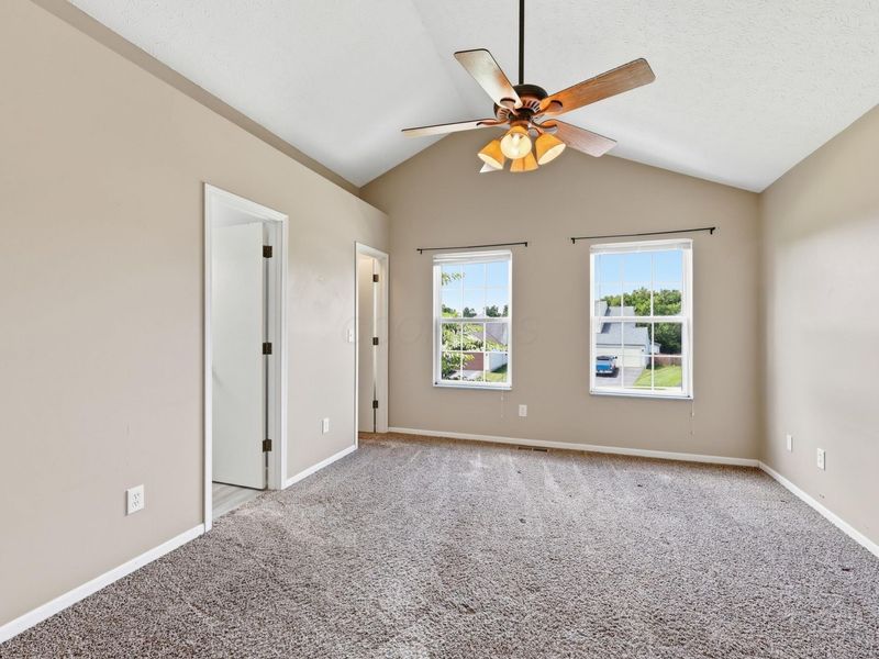 4700 Trabue Woods Court, Columbus, OH 43228 Photo 12