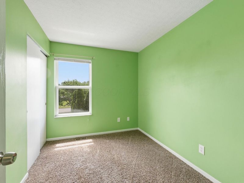 4700 Trabue Woods Court, Columbus, OH 43228 Photo 16