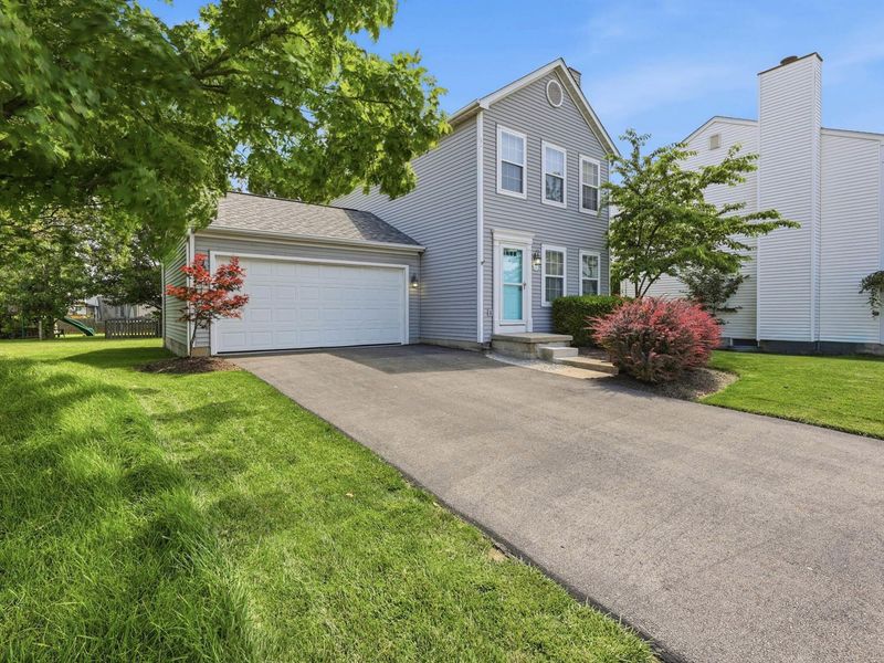 4700 Trabue Woods Court, Columbus, OH 43228 Photo 3