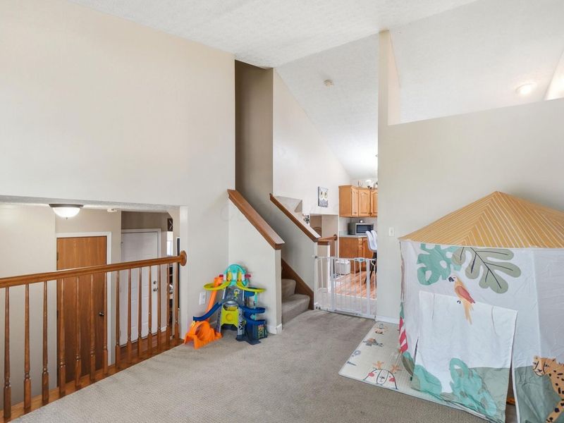 911 Robmeyer Drive , Columbus, OH 43207 Photo 15