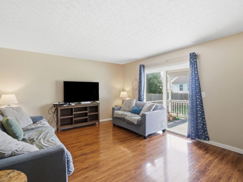 911 Robmeyer Drive , Columbus, OH 43207 Photo 5