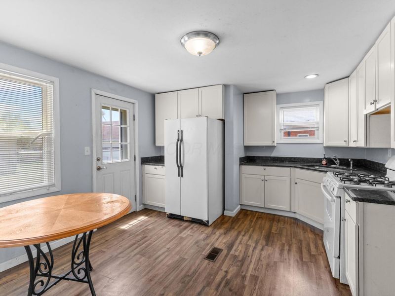 155 W Union Street, New Bloomington, OH 43341 Photo 10
