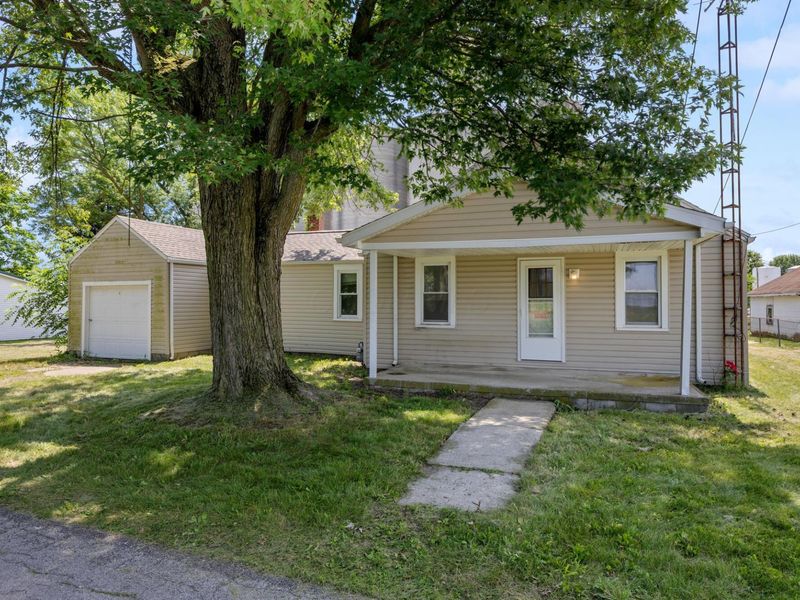 155 W Union Street, New Bloomington, OH 43341 Photo 2