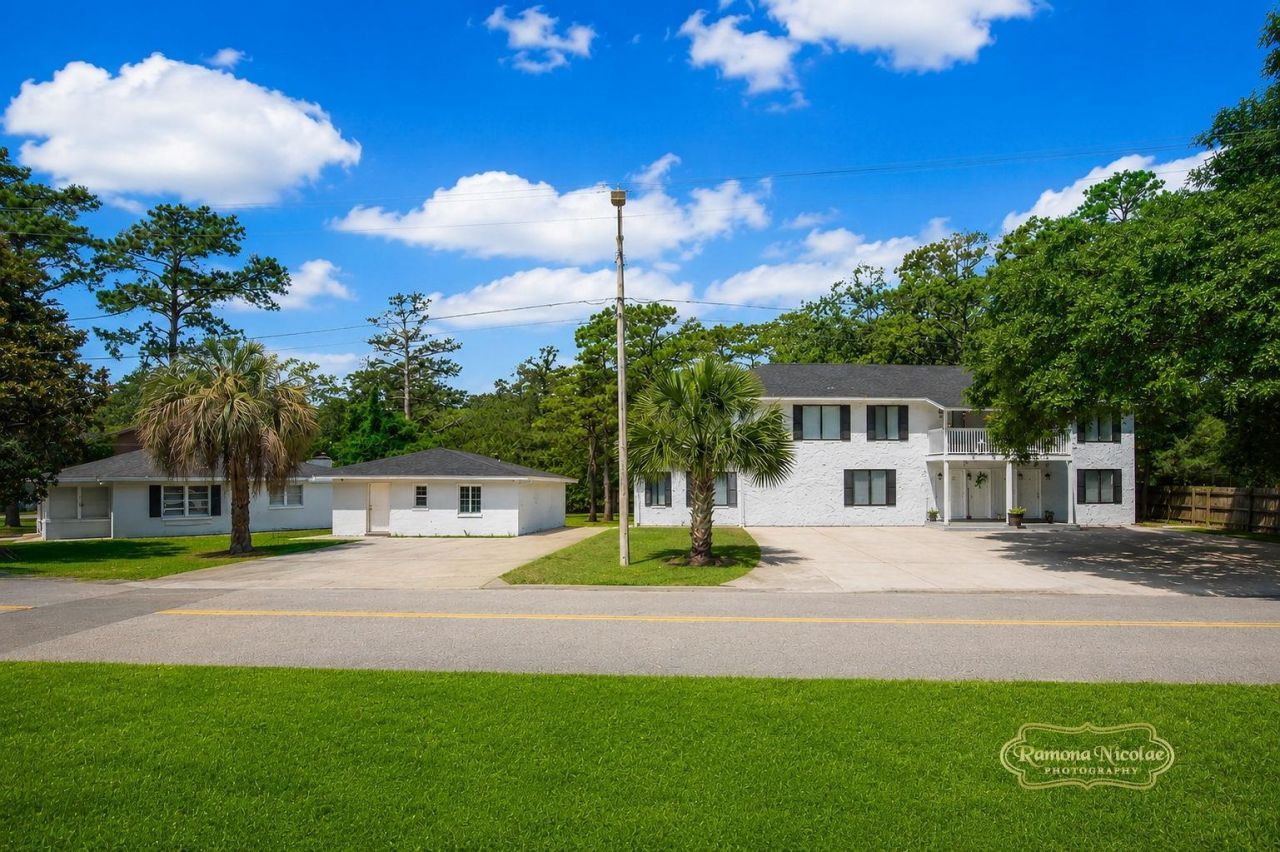 703 Collins St. Photo 20