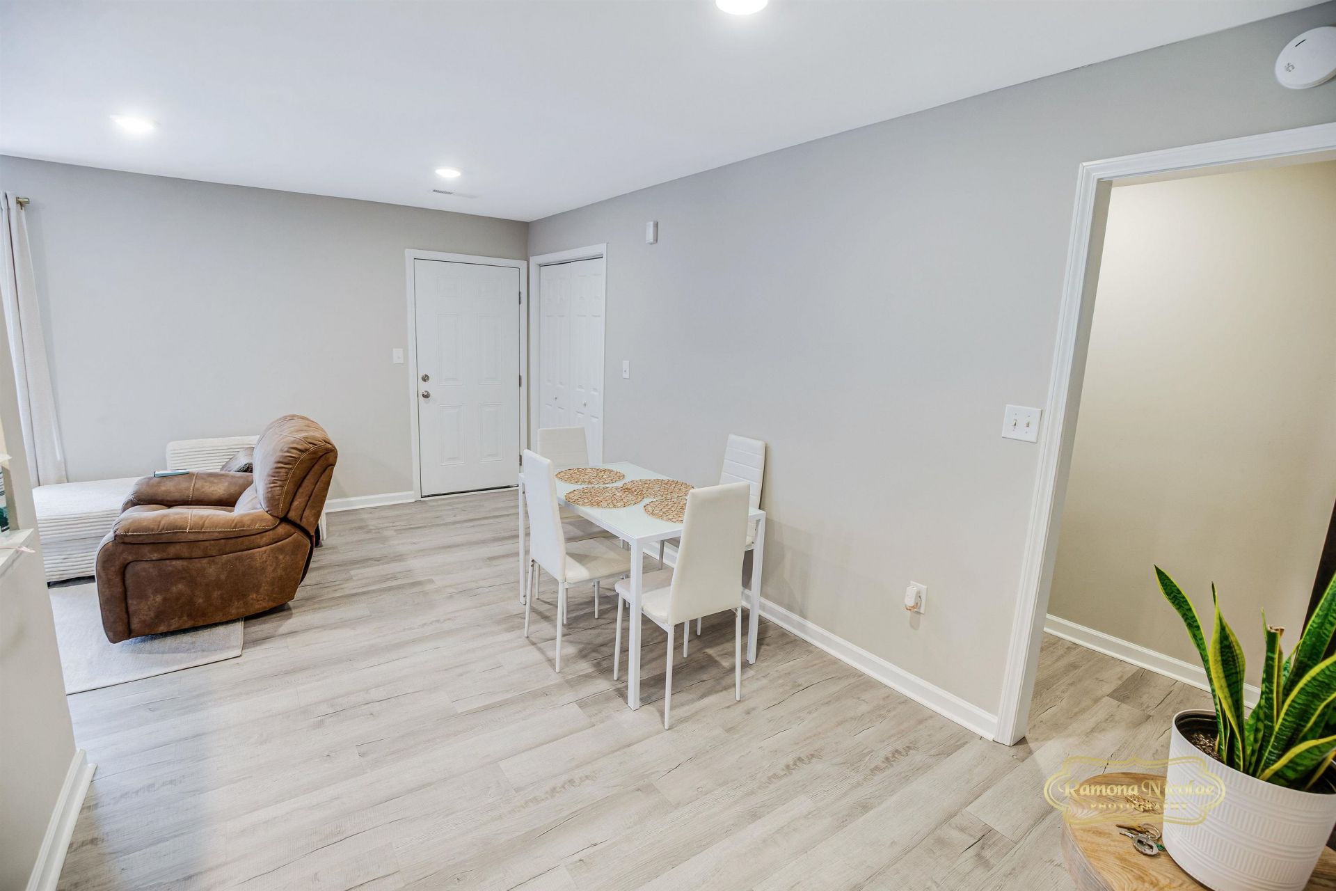 703 Collins St. Photo 33