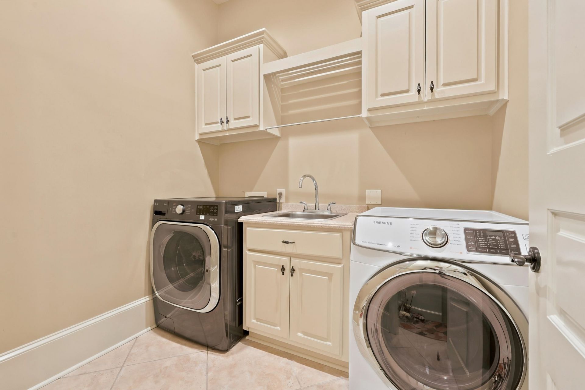 8953 Bella Verde Ct. Photo 33