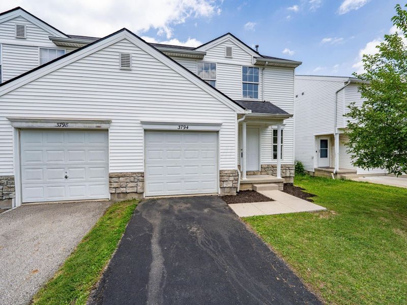 3794 Dunlane Court, Columbus, OH 43228 Photo 2