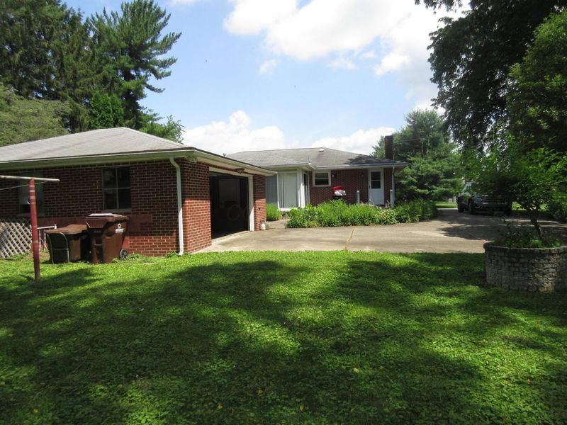 35 Licking View Drive , Heath, OH 43056 Photo 2