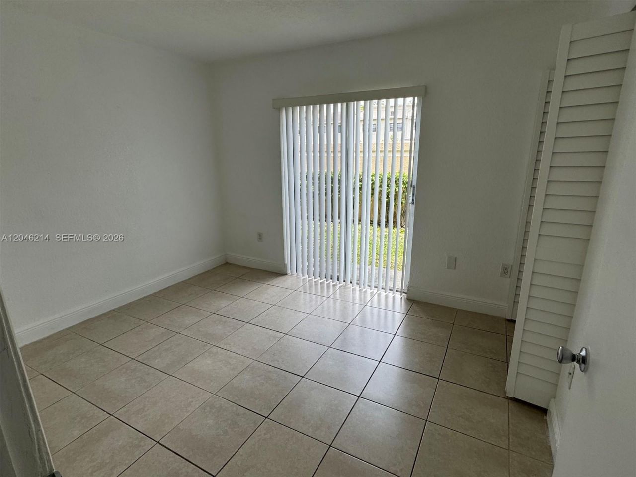 8695 NW 6th Ln , Unit 2-105, Miami, FL 33126 Photo
