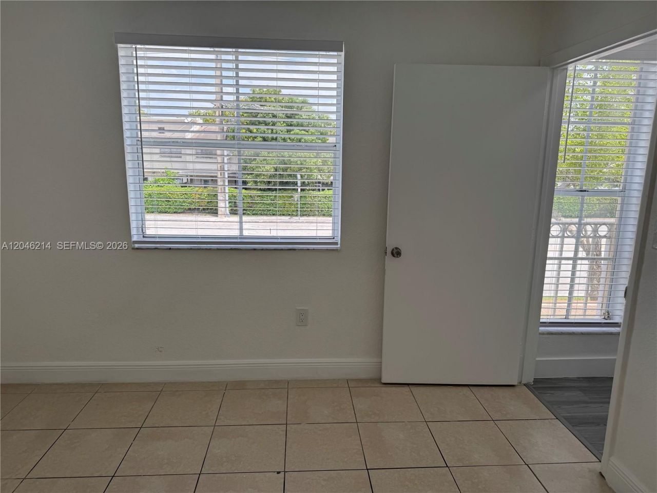 8695 NW 6th Ln , Unit 2-105, Miami, FL 33126 Photo