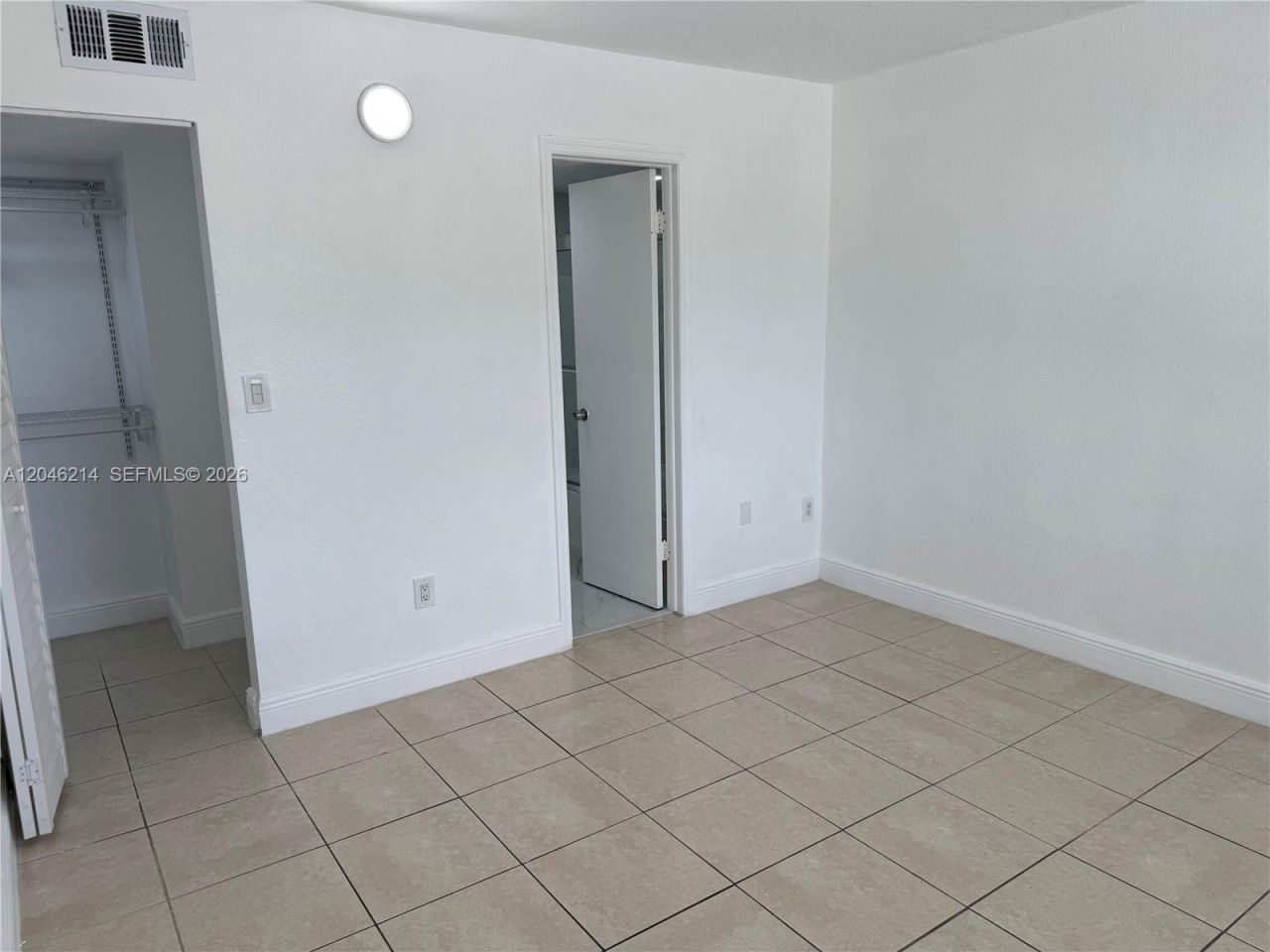 8695 NW 6th Ln , Unit 2-105, Miami, FL 33126 Photo