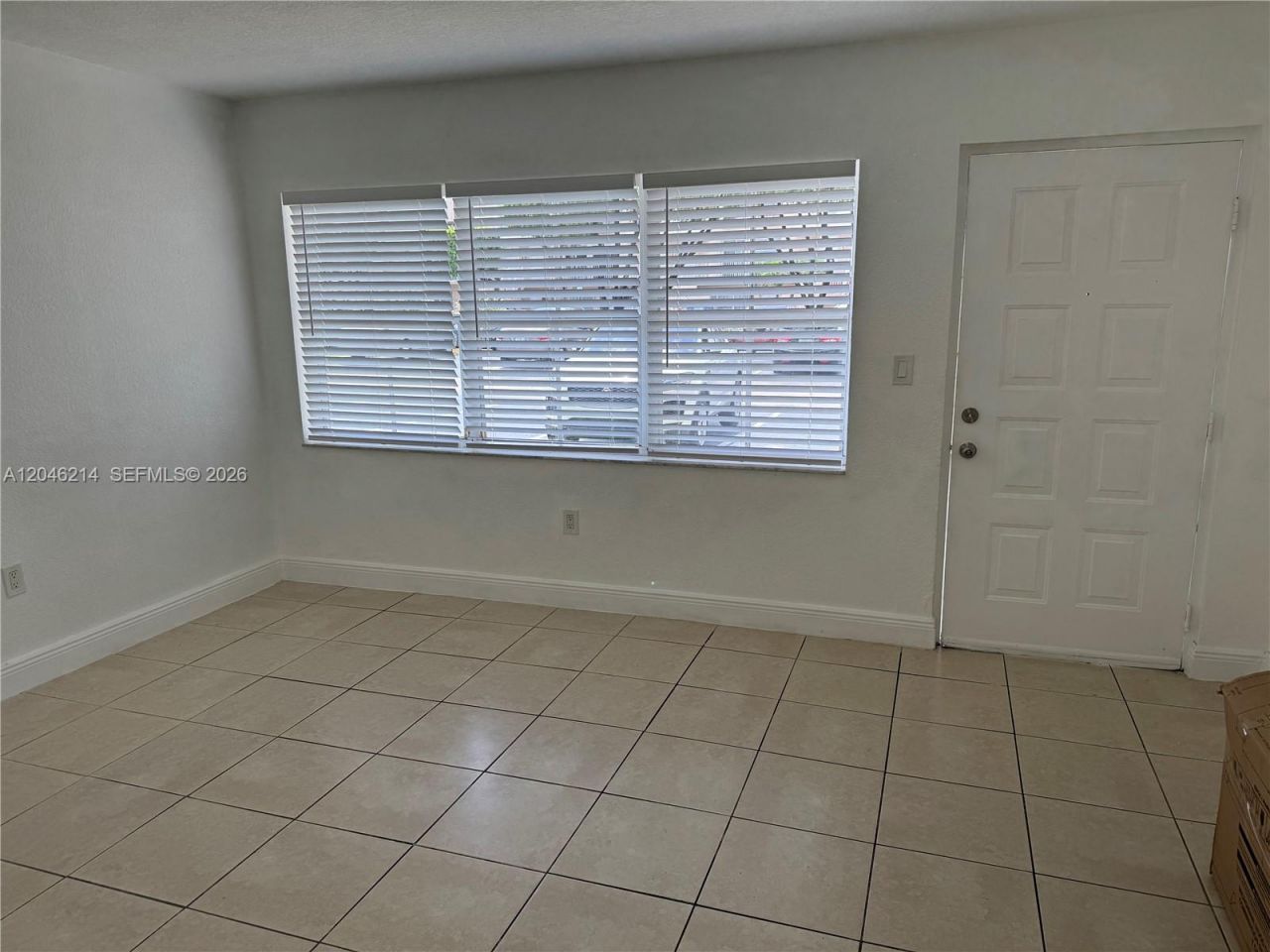 8695 NW 6th Ln , Unit 2-105, Miami, FL 33126 Photo