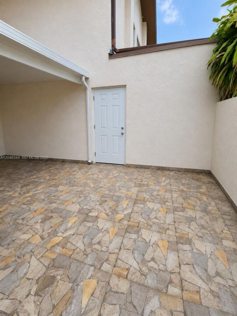8188 NW 98th Lane, Unit 122, Hialeah Gardens, FL 33016 Photo