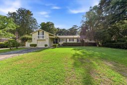 1022 Lepley Road photo 4