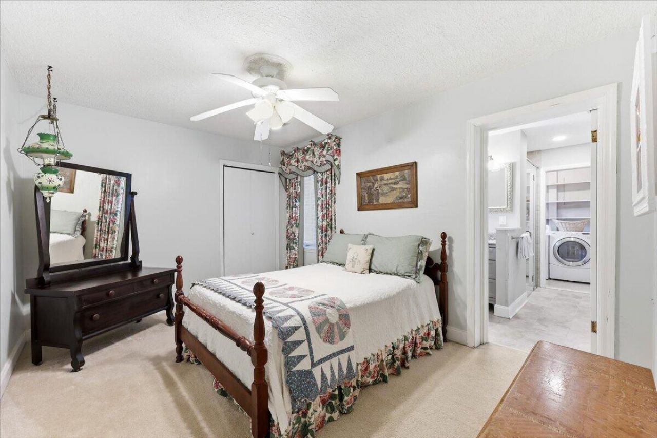 1022 Lepley Road Photo 28