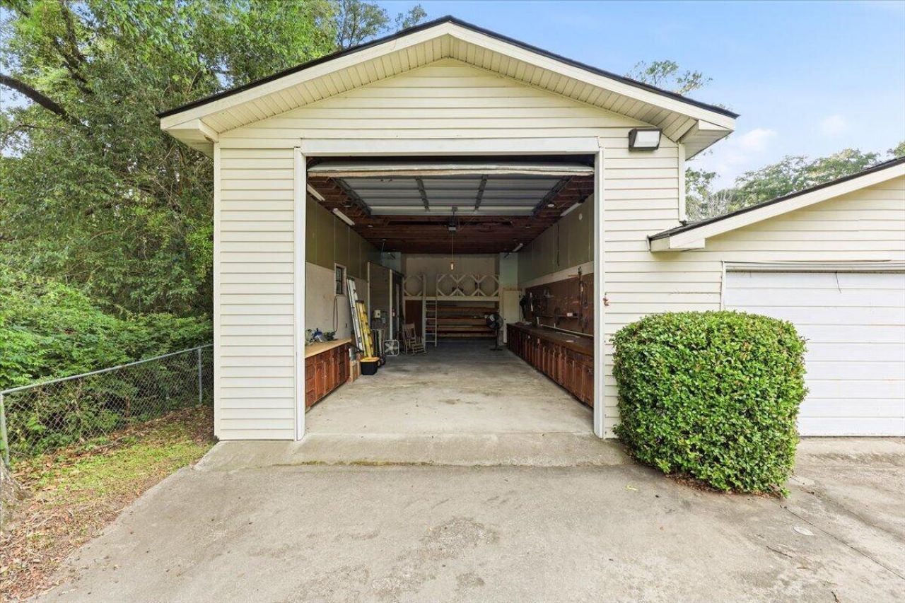 1022 Lepley Road Photo 46