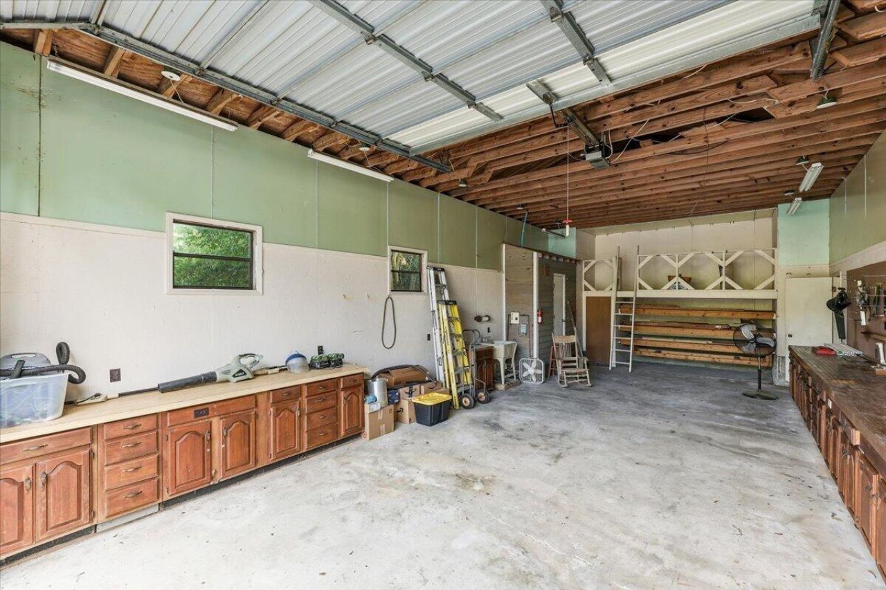 1022 Lepley Road Photo 50