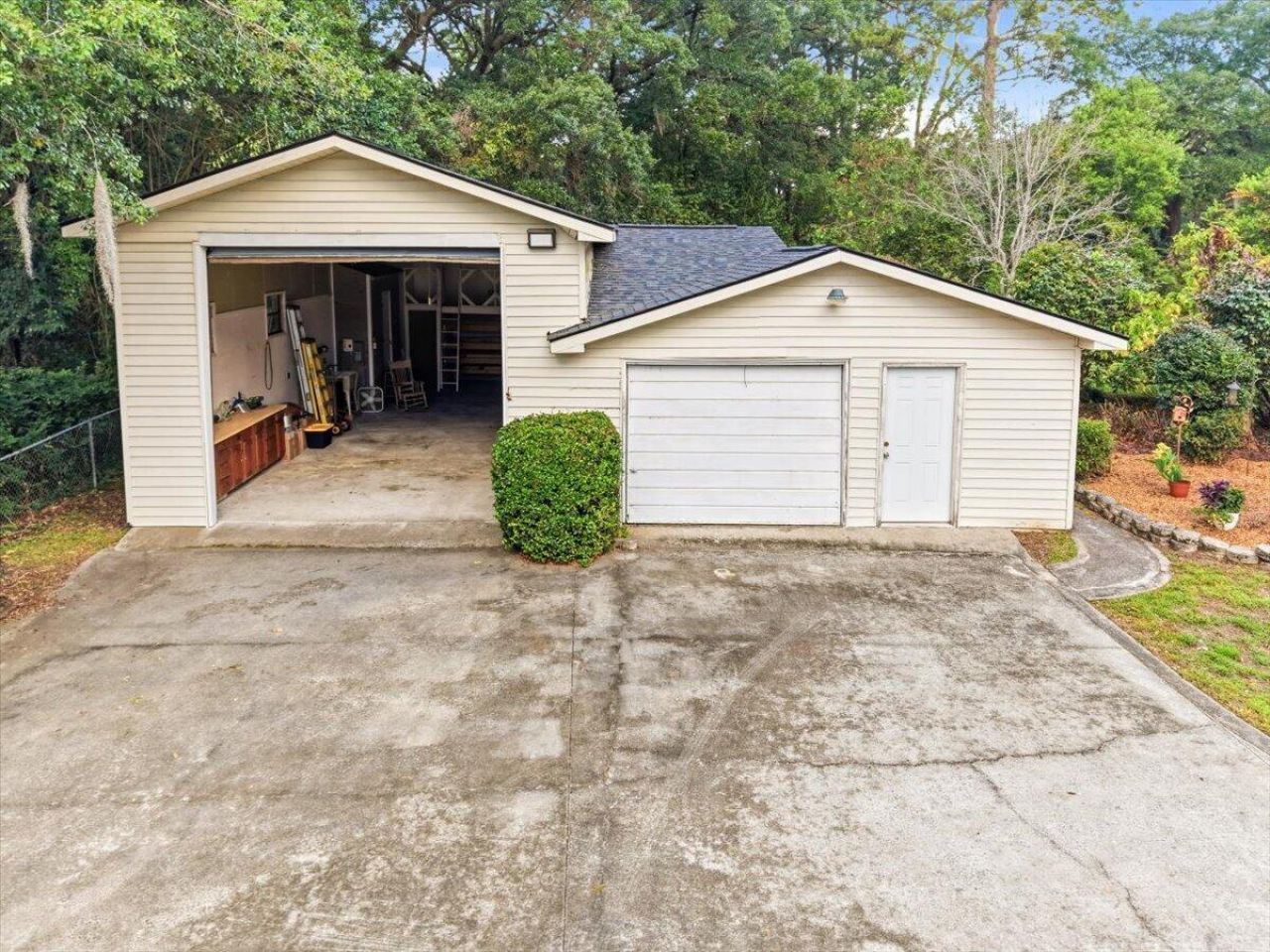 1022 Lepley Road Photo 53