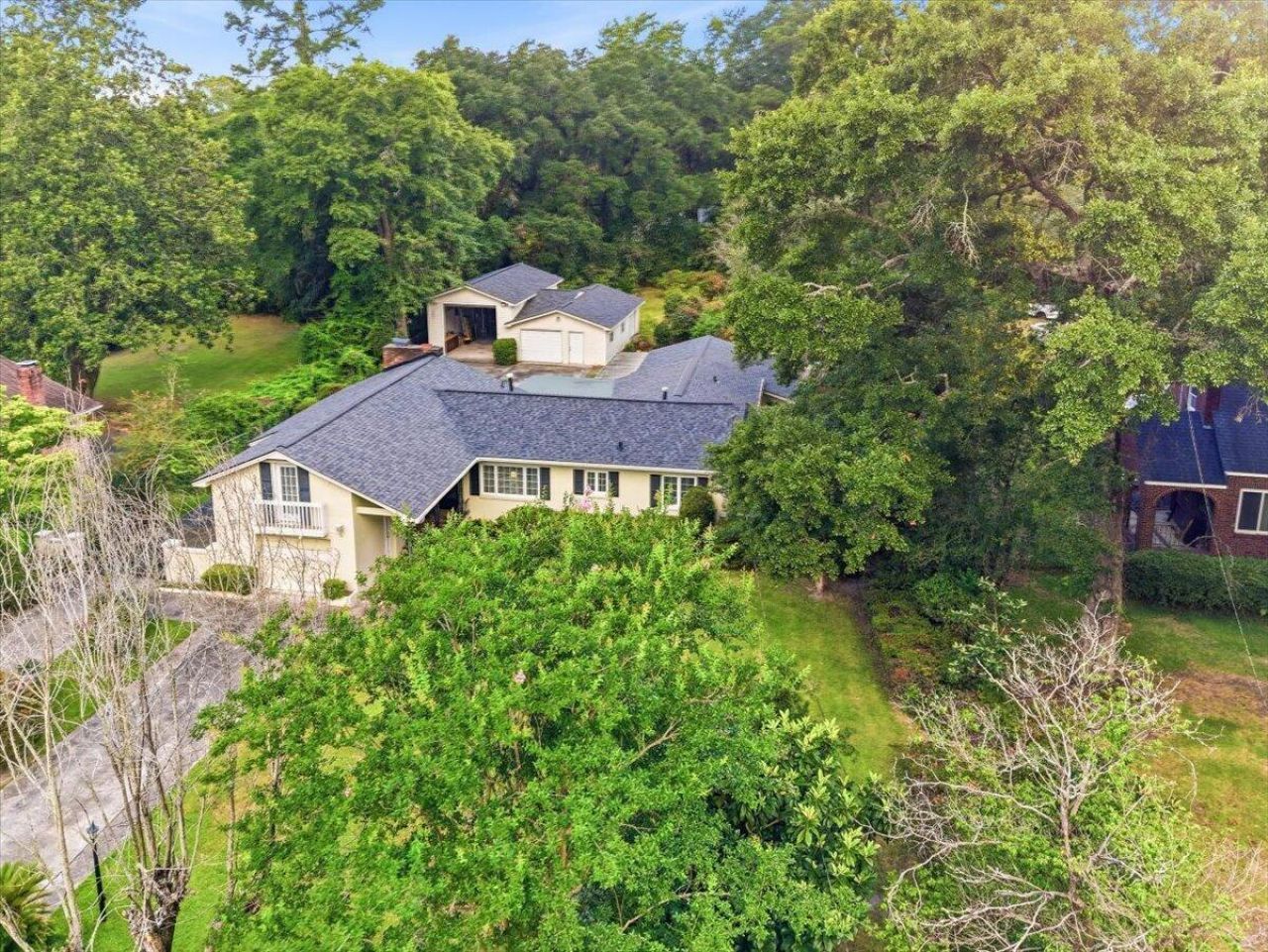 1022 Lepley Road Photo 57