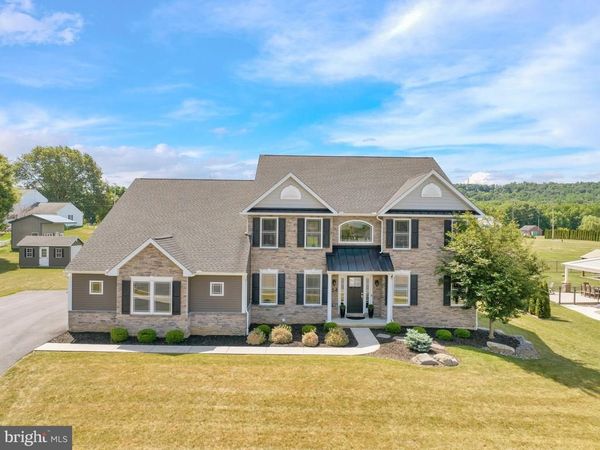 64 MIDDLETOWN ROAD, FLEETWOOD, PA 19522