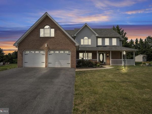 1731 ALLIGATOR REEF AVENUE, CHAMBERSBURG, PA 17202