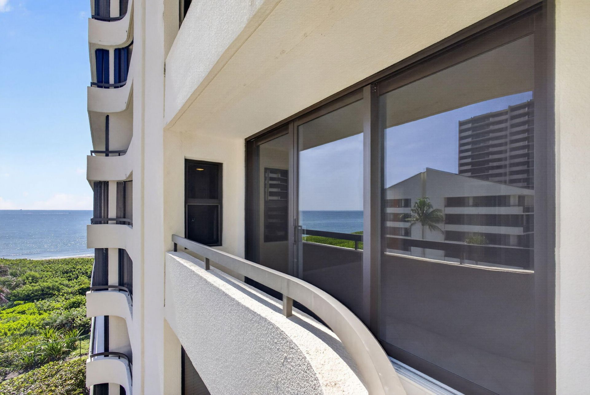4000 N Ocean Drive, Unit 403, Riviera Beach, FL 33404 Photo
