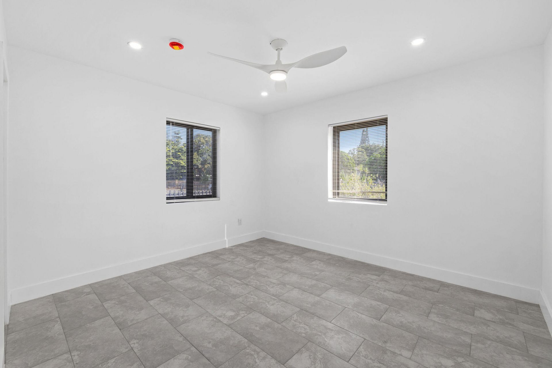 9001 NW 32nd Court Road, Miami, FL 33147 Photo