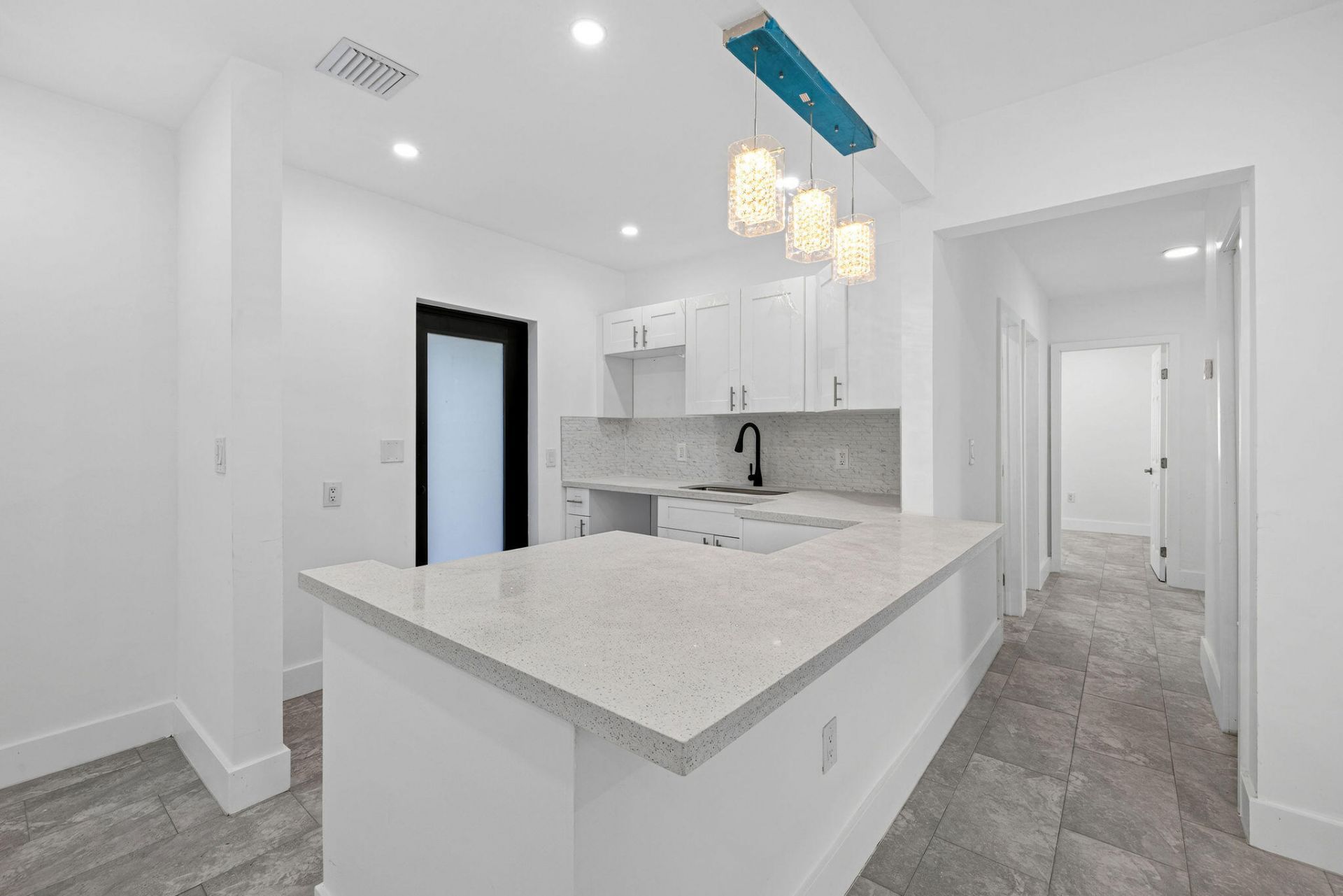 9001 NW 32nd Court Road, Miami, FL 33147 Photo