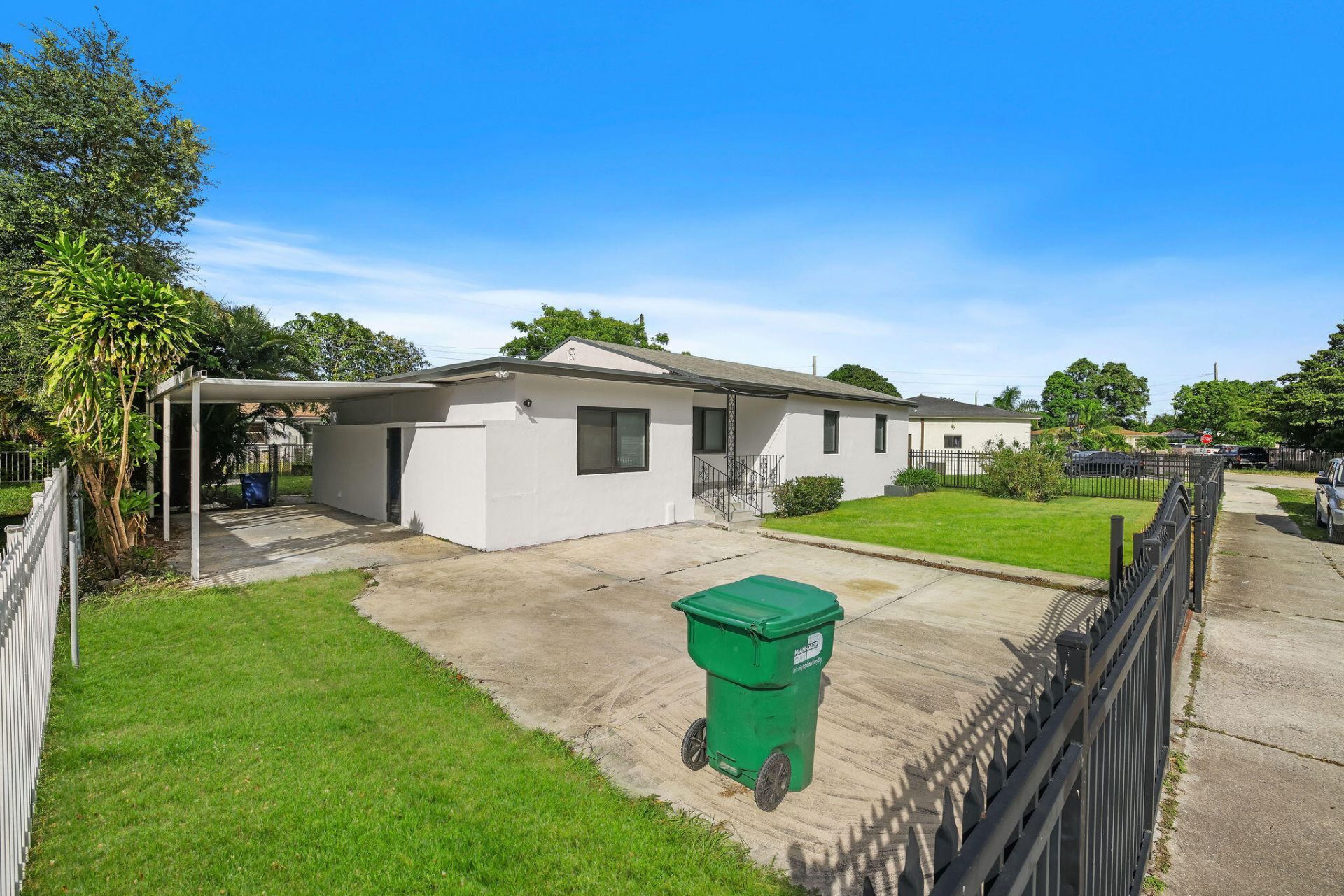 9001 NW 32nd Court Road, Miami, FL 33147 Photo
