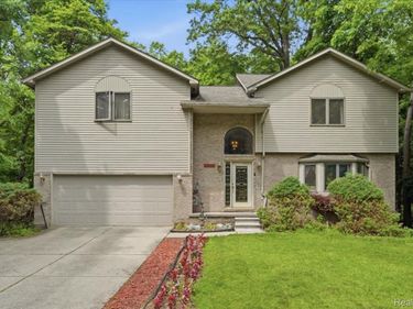 23605 Beech Road, Southfield, Mi 48033
