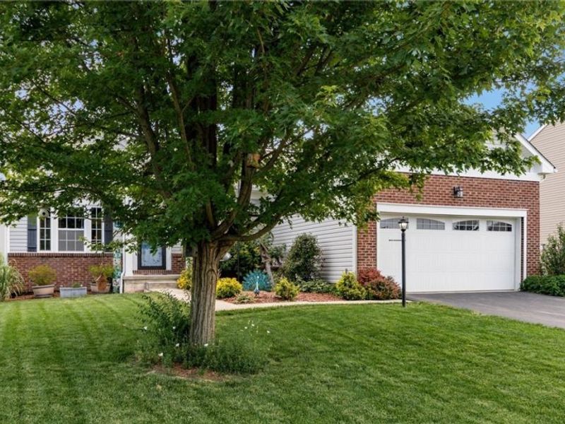 228 Weeping Willow Run Drive, Johnstown, OH 43031 Photo 4