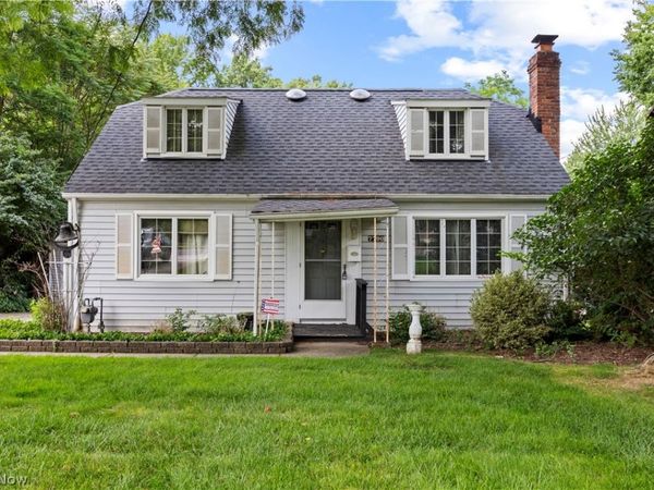 7790 Lewis Road , Olmsted Falls, OH 44138