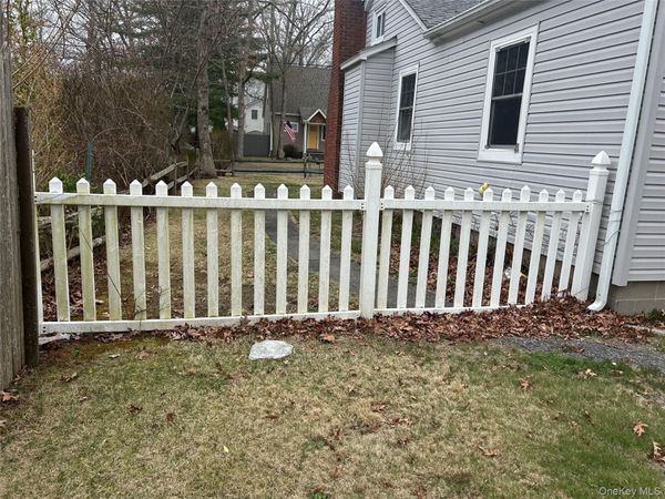 215 Dahlia Drive , Mastic Beach, NY 11951