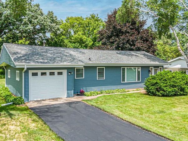 52 MYRNA JANE DRIVE, Oshkosh, WI 54902