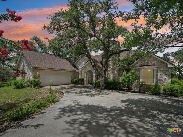 302 Mesa Drive , Wimberley, TX 78676