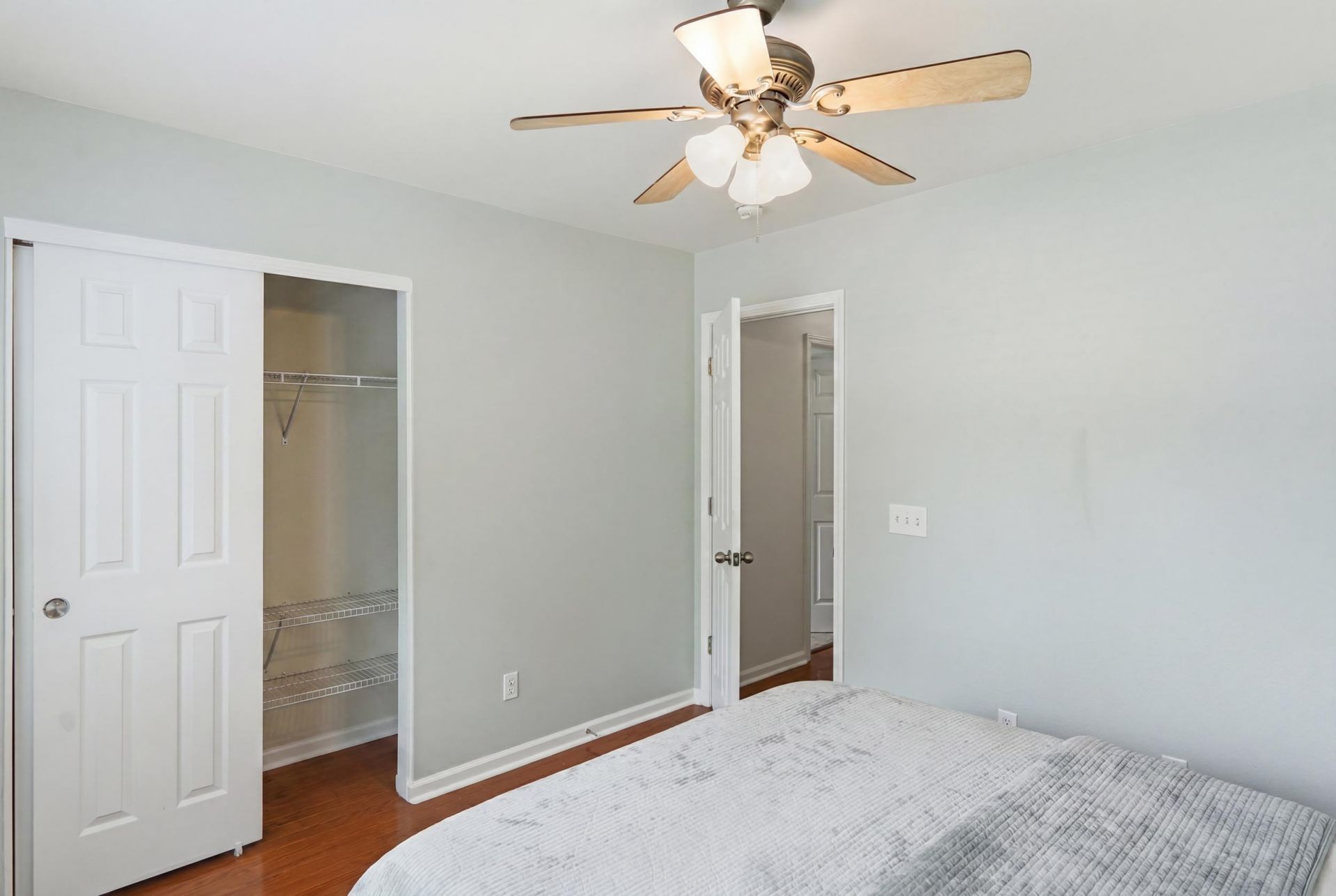 5039 Ballantine Drive Photo 24