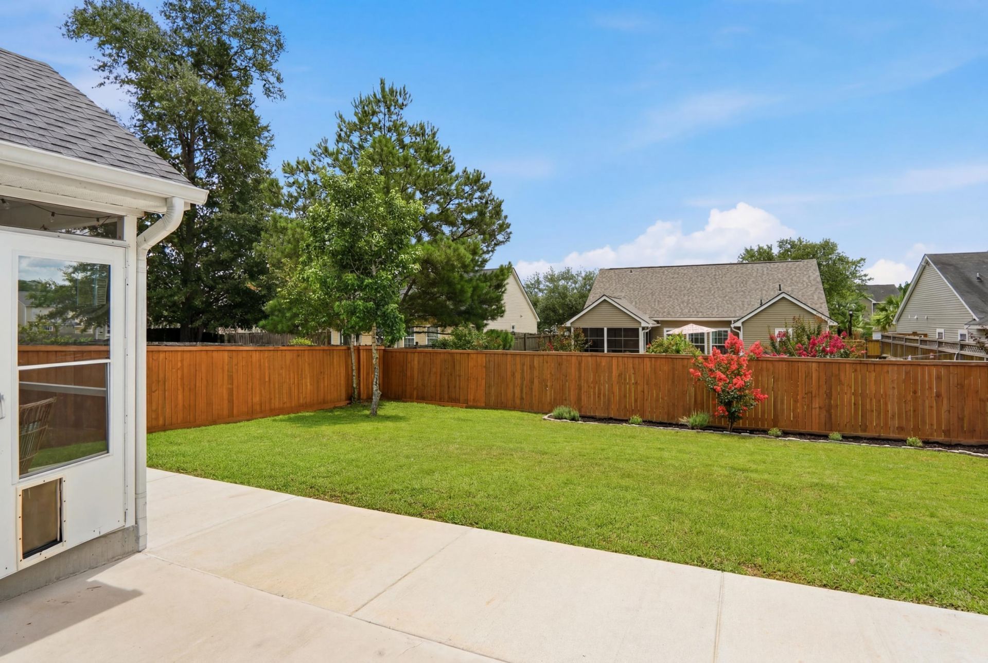 5039 Ballantine Drive Photo 30
