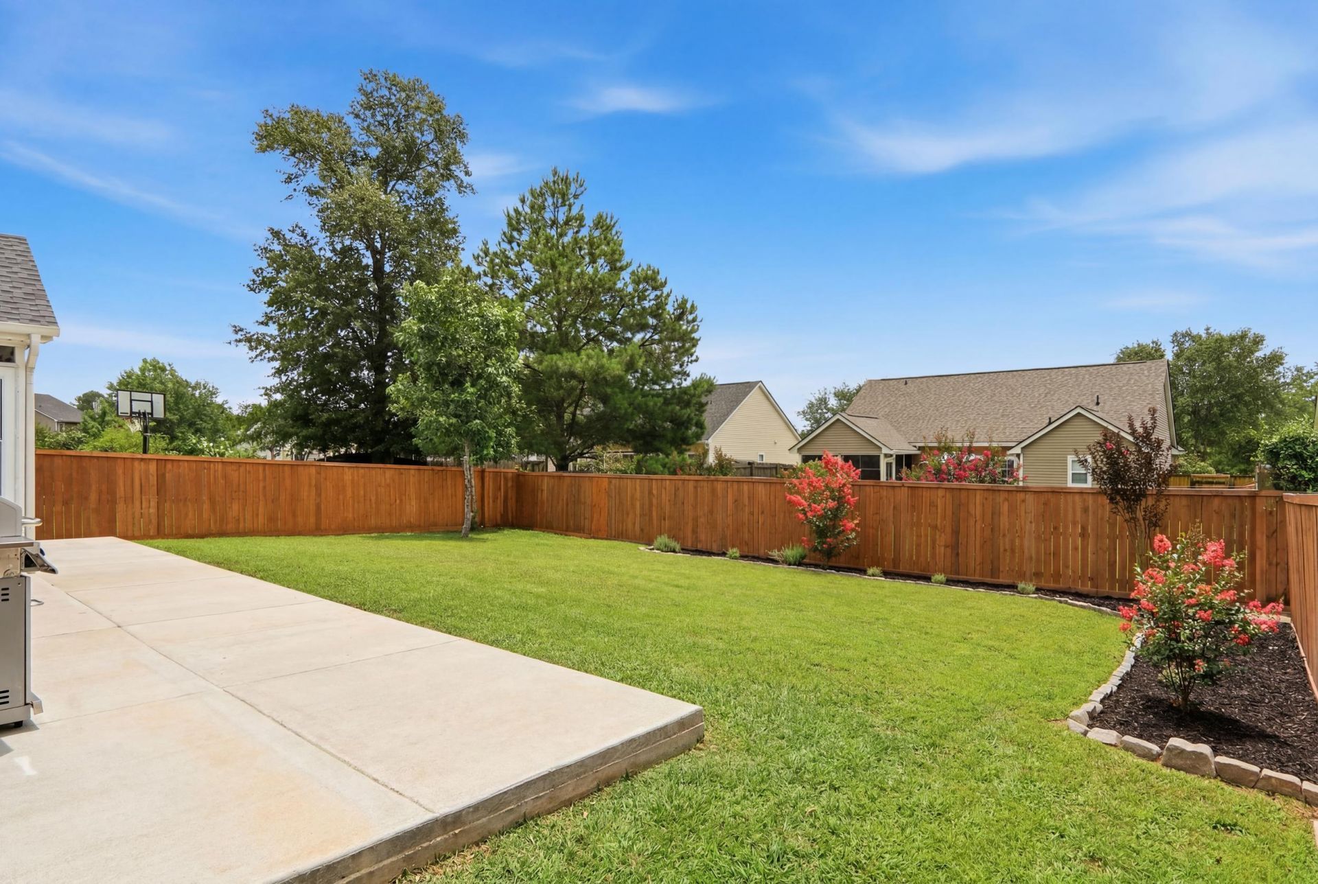 5039 Ballantine Drive Photo 31