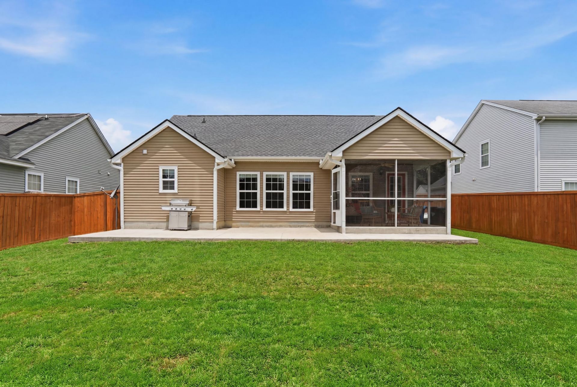 5039 Ballantine Drive Photo 32