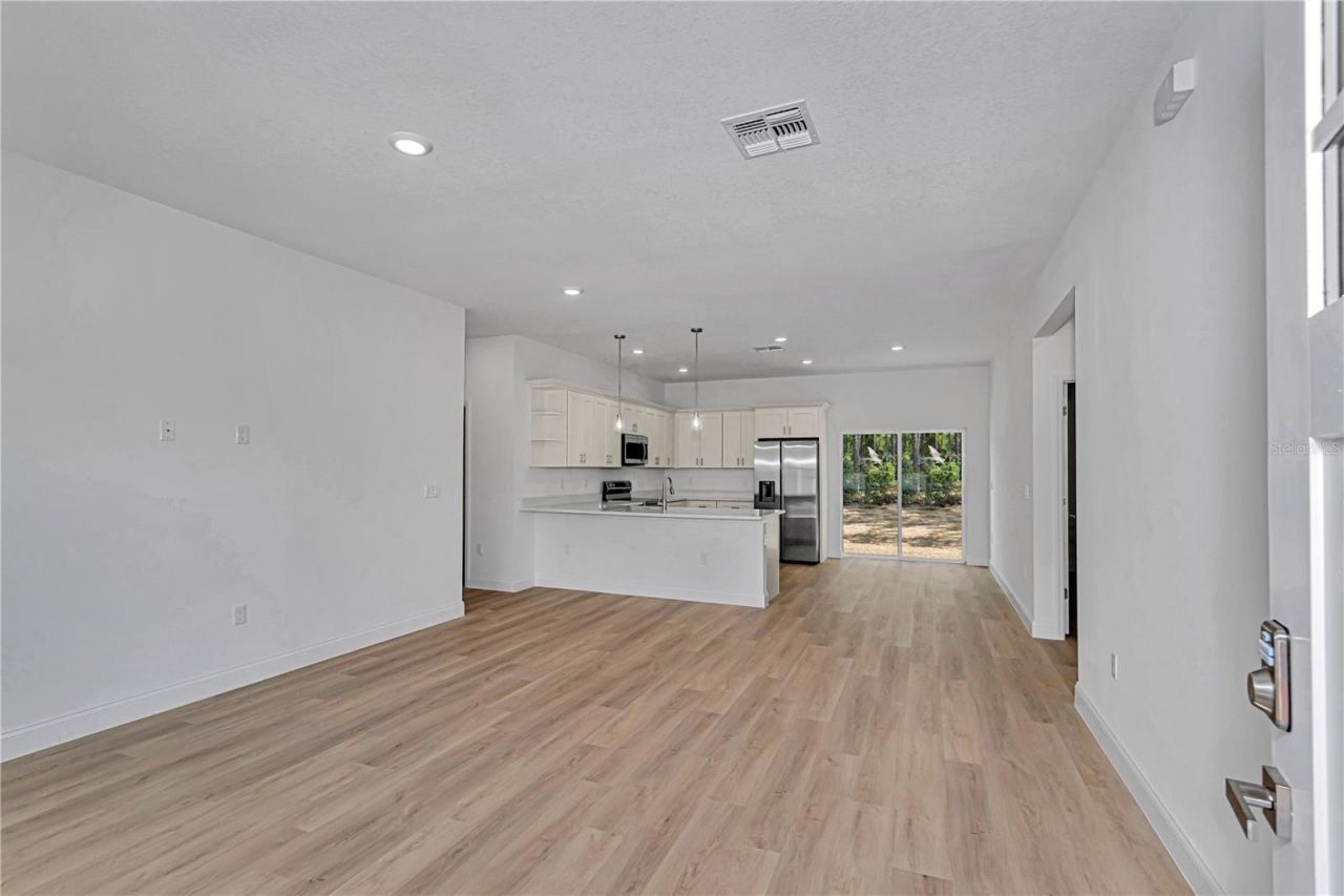 629 W Heronsbill Lane , Citrus Springs, FL 34434 Photo