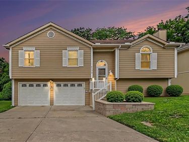 4123 N Troost Avenue, Kansas City, MO 64116
