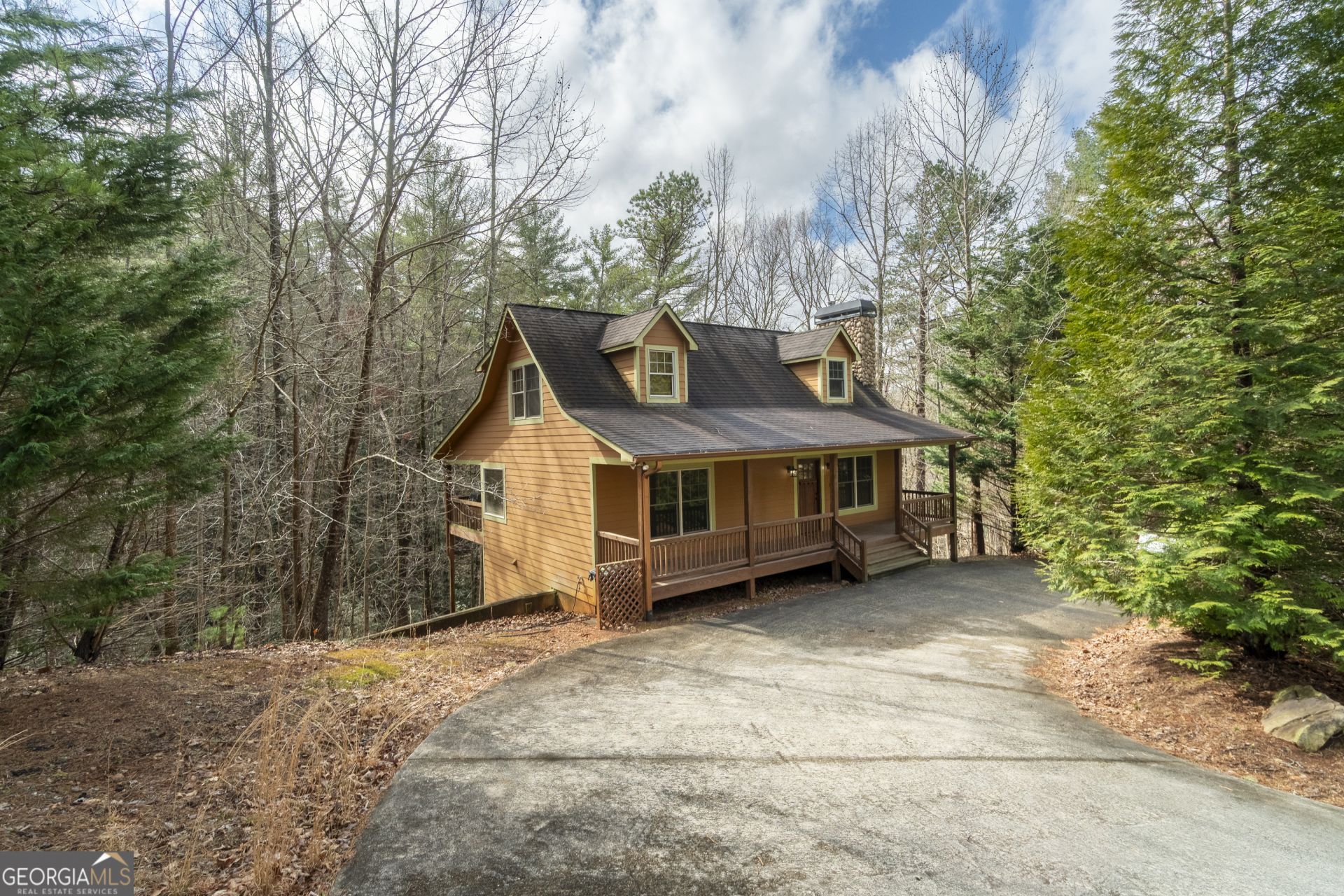 74 Fussen Strasse, Helen, GA 30545 Main Photo