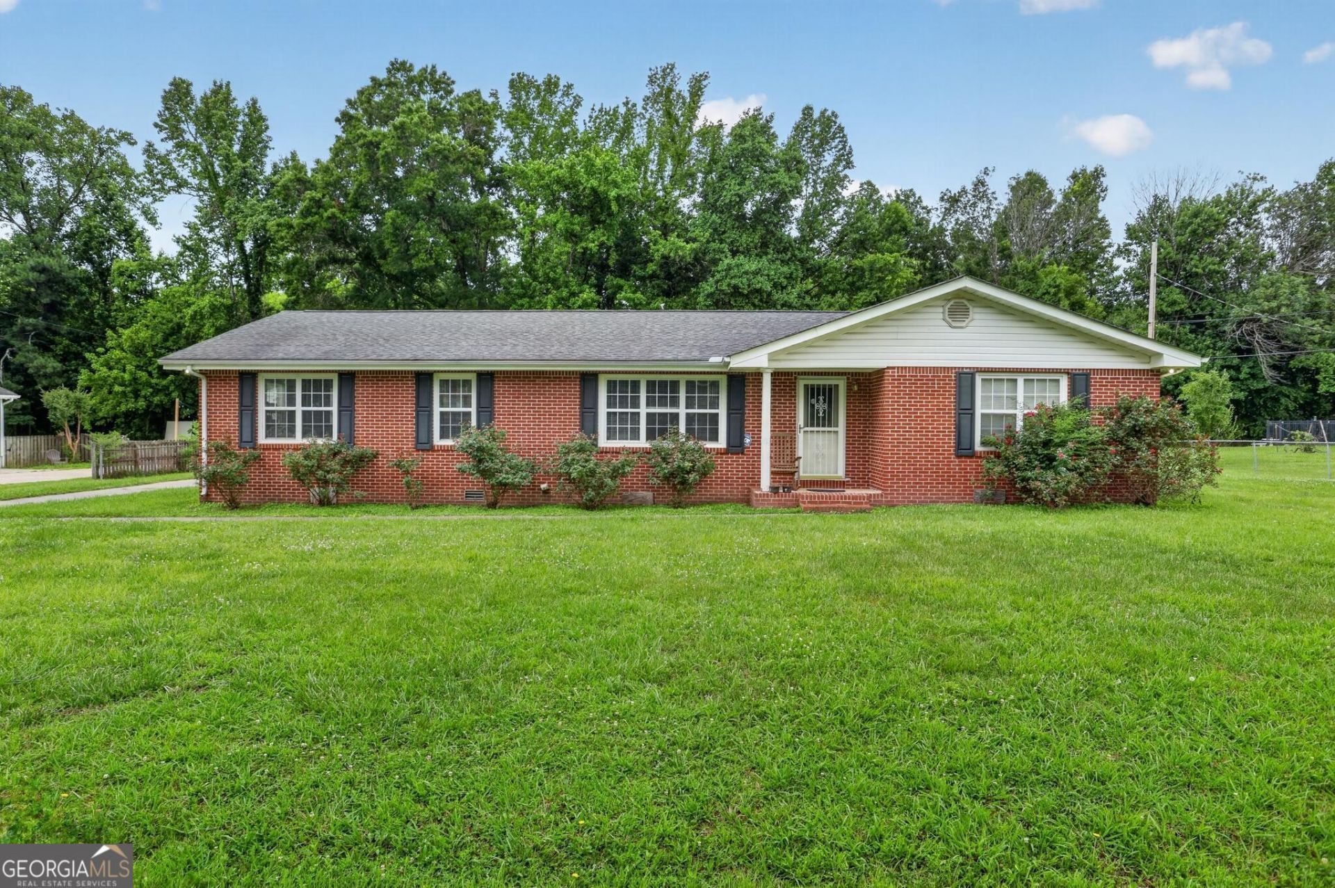 196 Summer Road, Tunnel Hill, GA 30755 Main Photo