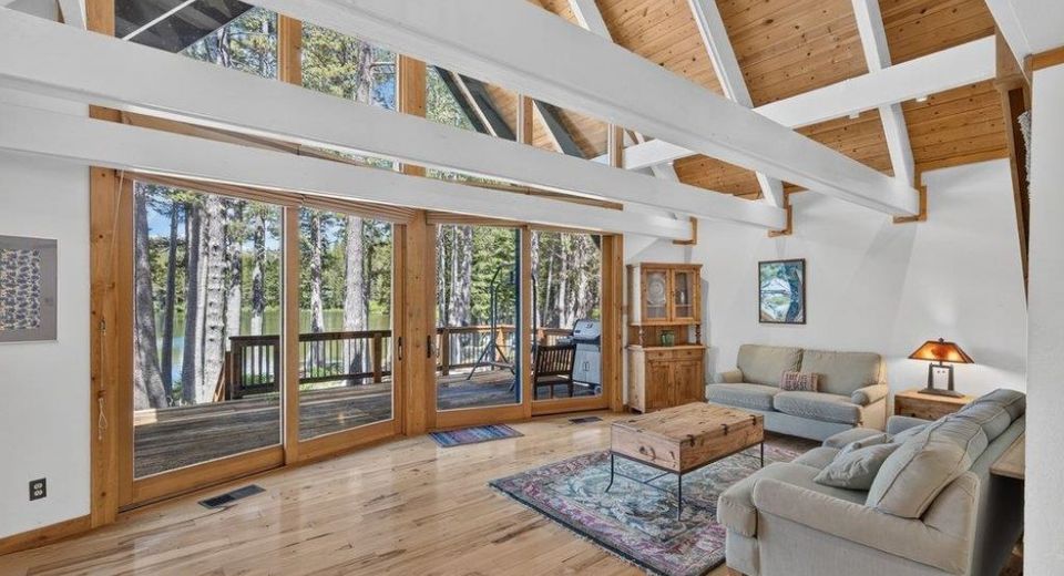 3219 Lake Drive, Soda Springs, CA 95728 Photo