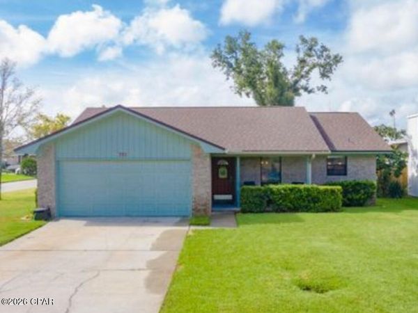 701 Lori Lane , Lynn Haven, FL 32444