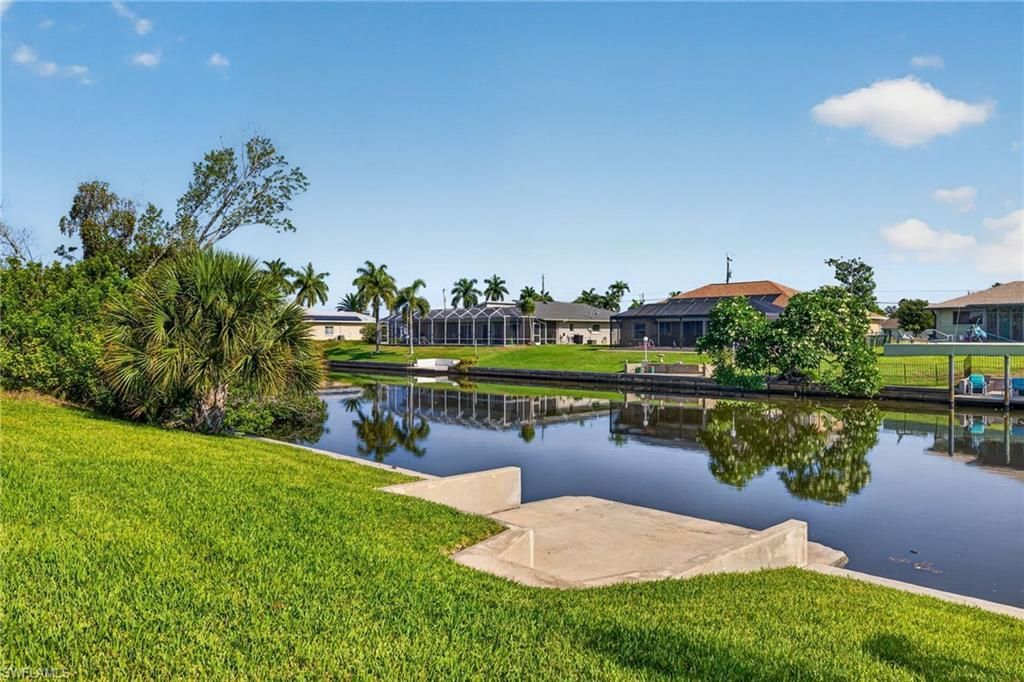 131 SW 35th Ter, Cape Coral, FL 33914 Photo
