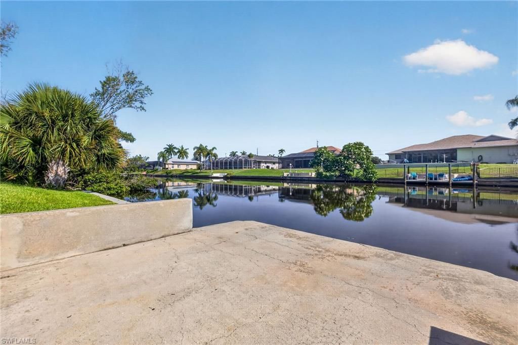 131 SW 35th Ter, Cape Coral, FL 33914 Photo