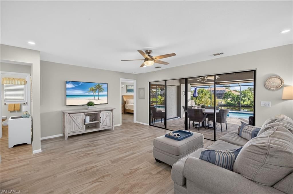 131 SW 35th Ter, Cape Coral, FL 33914 Photo