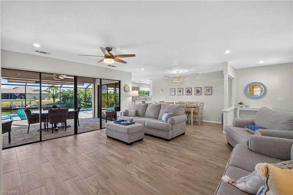 131 SW 35th Ter, Cape Coral, FL 33914 Photo