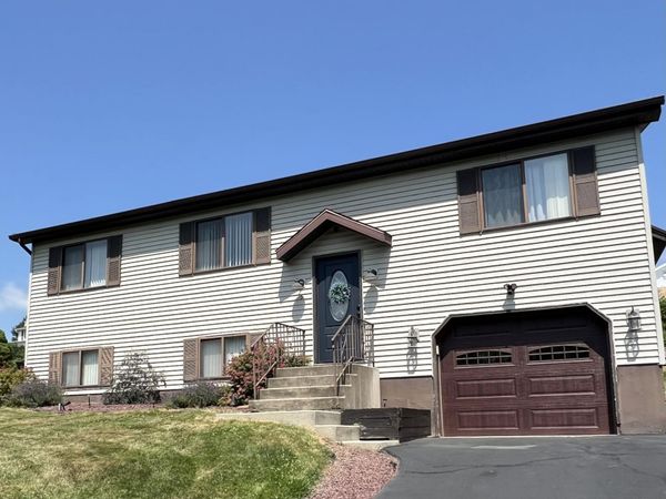 5 Abraham Avenue, Hanover Township, PA 18706